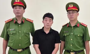 TikToker bị bắt vì 'ăn theo' video chửi bới trên mạng